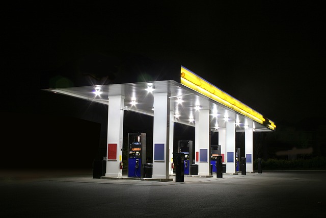 ガソリンスタンド画像